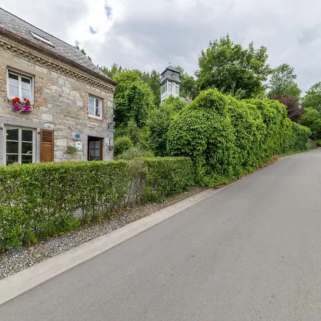 Dom wakacyjny Charming In Anseremme With Fenced Garden