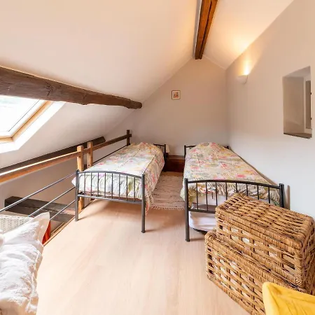 Charming In Anseremme With Fenced Garden