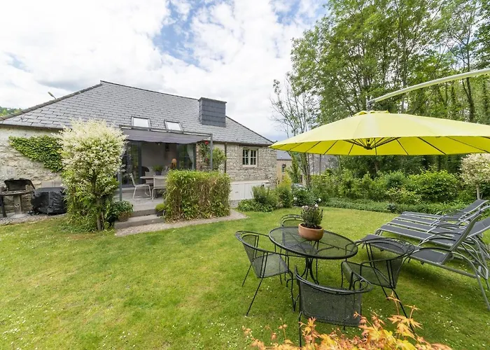 Charming Cottage In Anseremme With Fenced Garden Ferienhaus Dinant