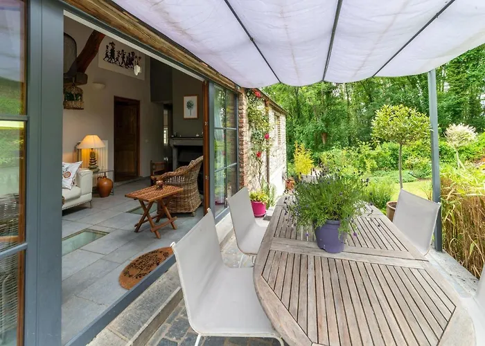 Charming Cottage In Anseremme With Fenced Garden Ferienhaus Dinant