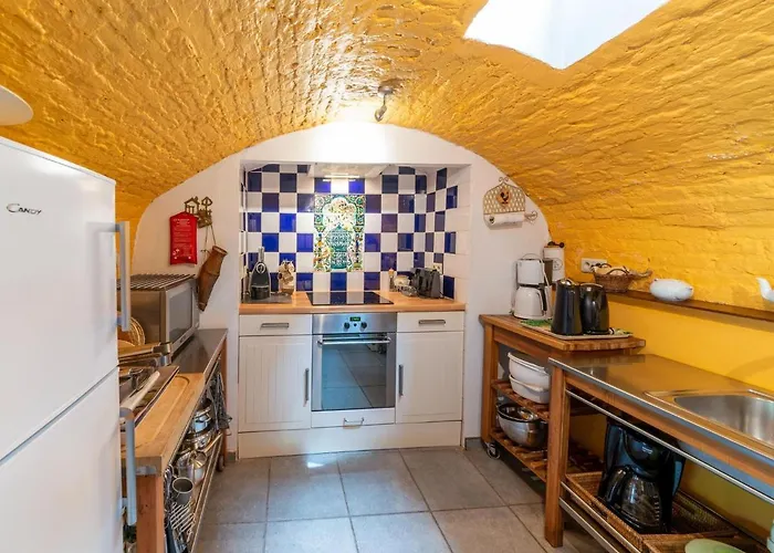 Charming Cottage In Anseremme With Fenced Garden Ferienhaus Dinant