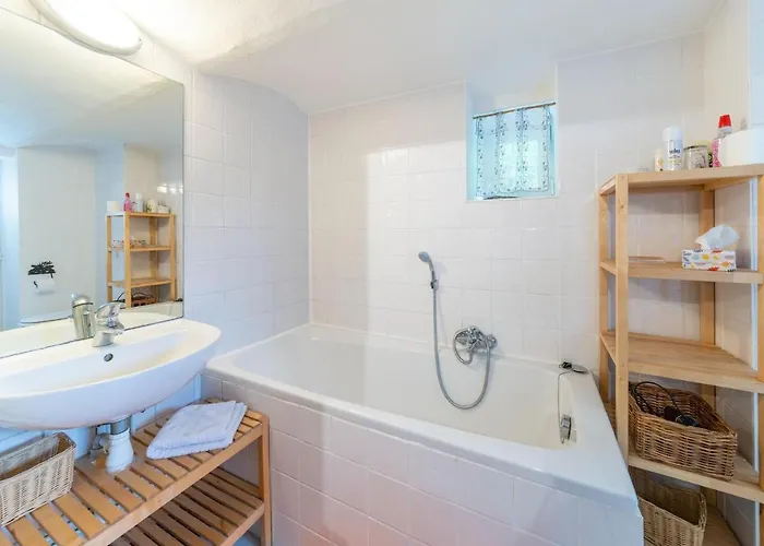 Charming Cottage In Anseremme With Fenced Garden Ferienhaus Dinant