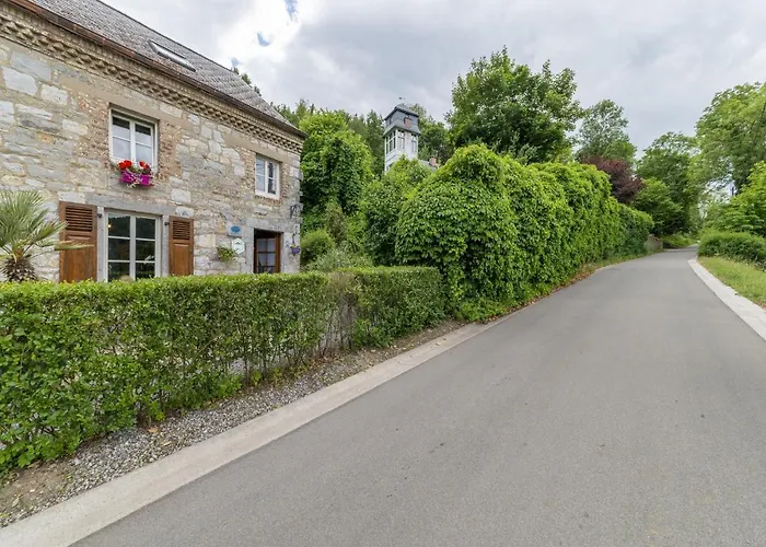Ferienhaus Charming Cottage In Anseremme With Fenced Garden