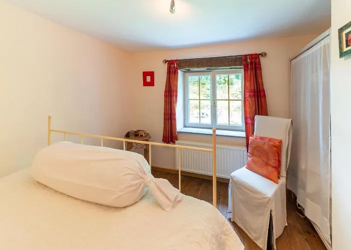 Ferienhaus Charming Cottage In Anseremme With Fenced Garden Dinant